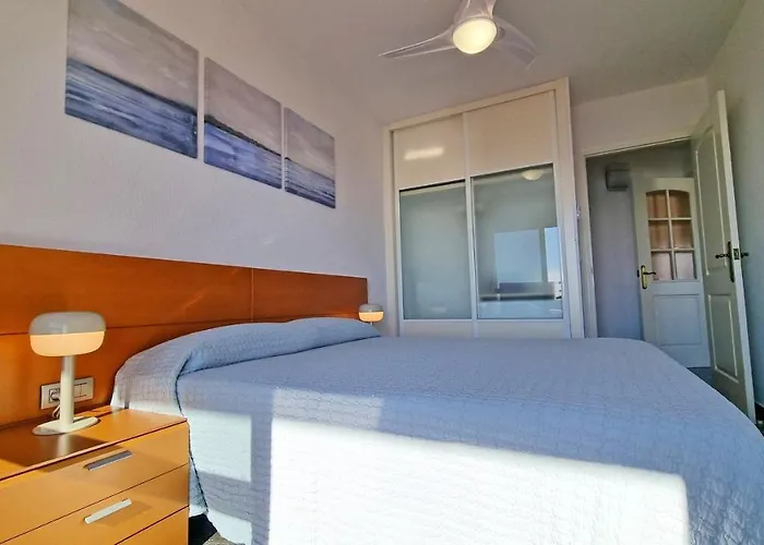 Apartamento En El Centro De Y Con Vistas Al Mar